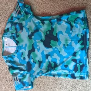 Adidas mens performance t-shirt in blue camo pattern Large